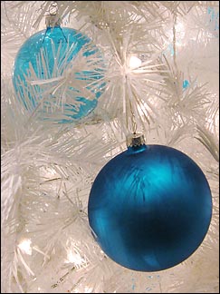 bauble1.jpg